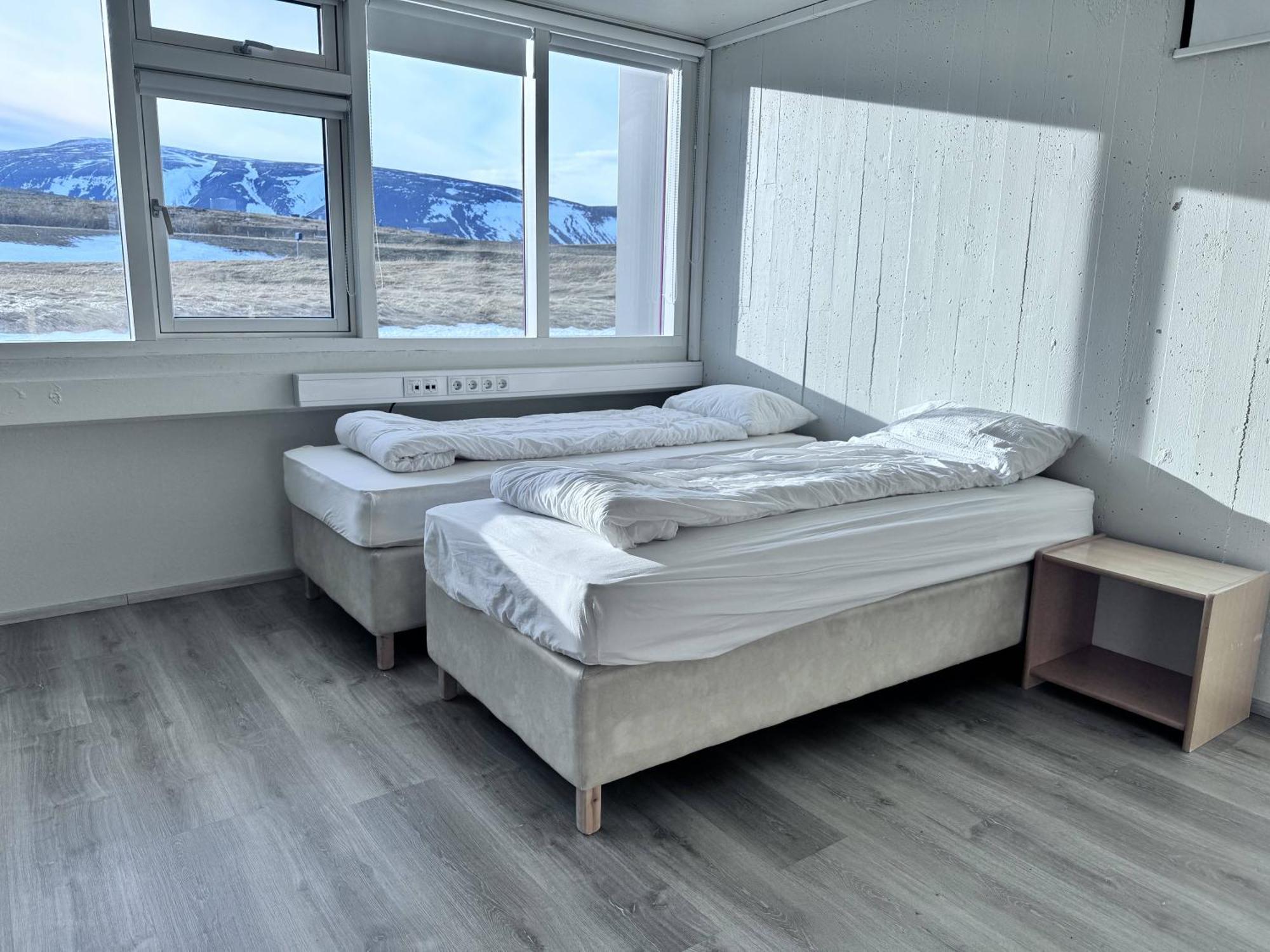 Hunavellir Guesthouse Блёндюоус Экстерьер фото