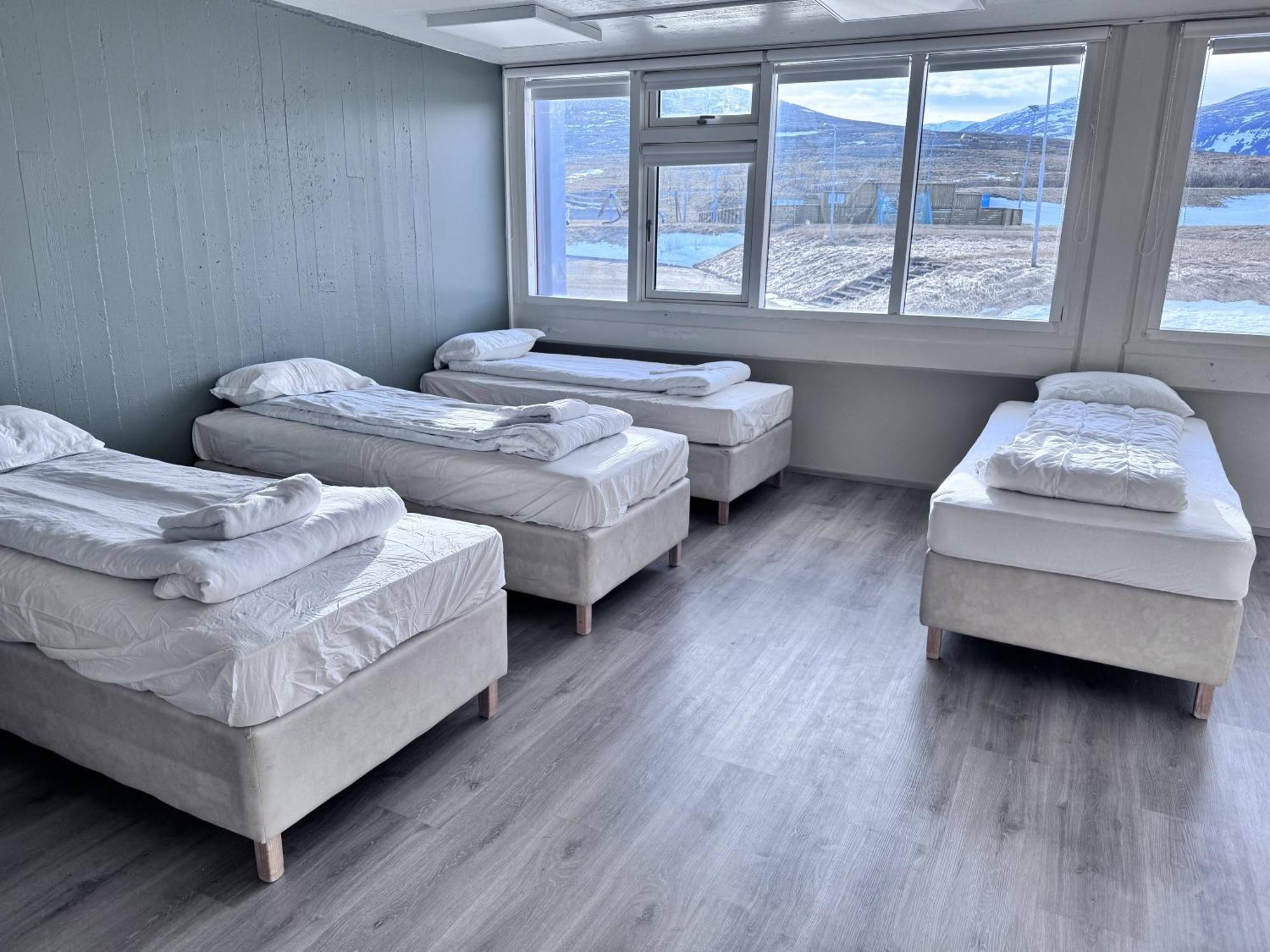Hunavellir Guesthouse Блёндюоус Экстерьер фото