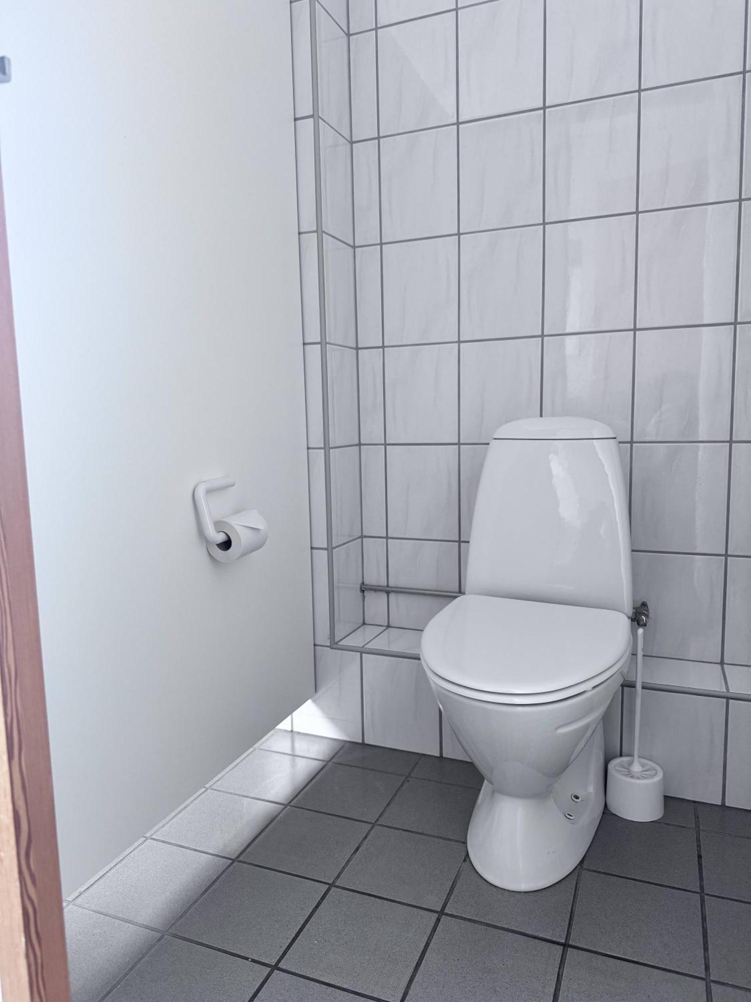 Hunavellir Guesthouse Блёндюоус Экстерьер фото