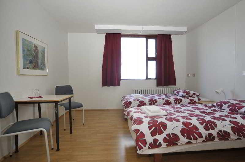 Hunavellir Guesthouse Блёндюоус Экстерьер фото